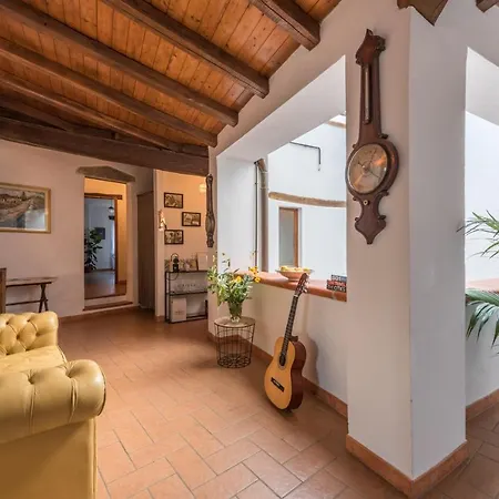 Lemon Tree Boutique Konukevi 4*