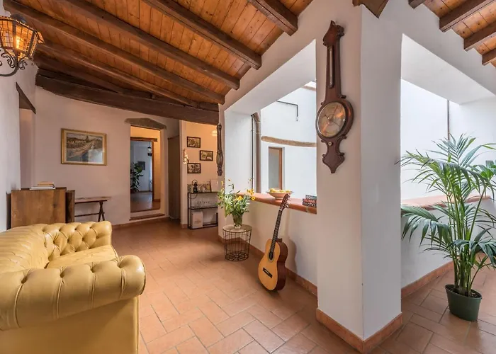 Lemon Tree Boutique Affittacamere 4*